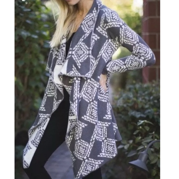 SHOW ME YOUR MUMU MELLOW Aztec Yummy Cardigan - Picture 2 of 8